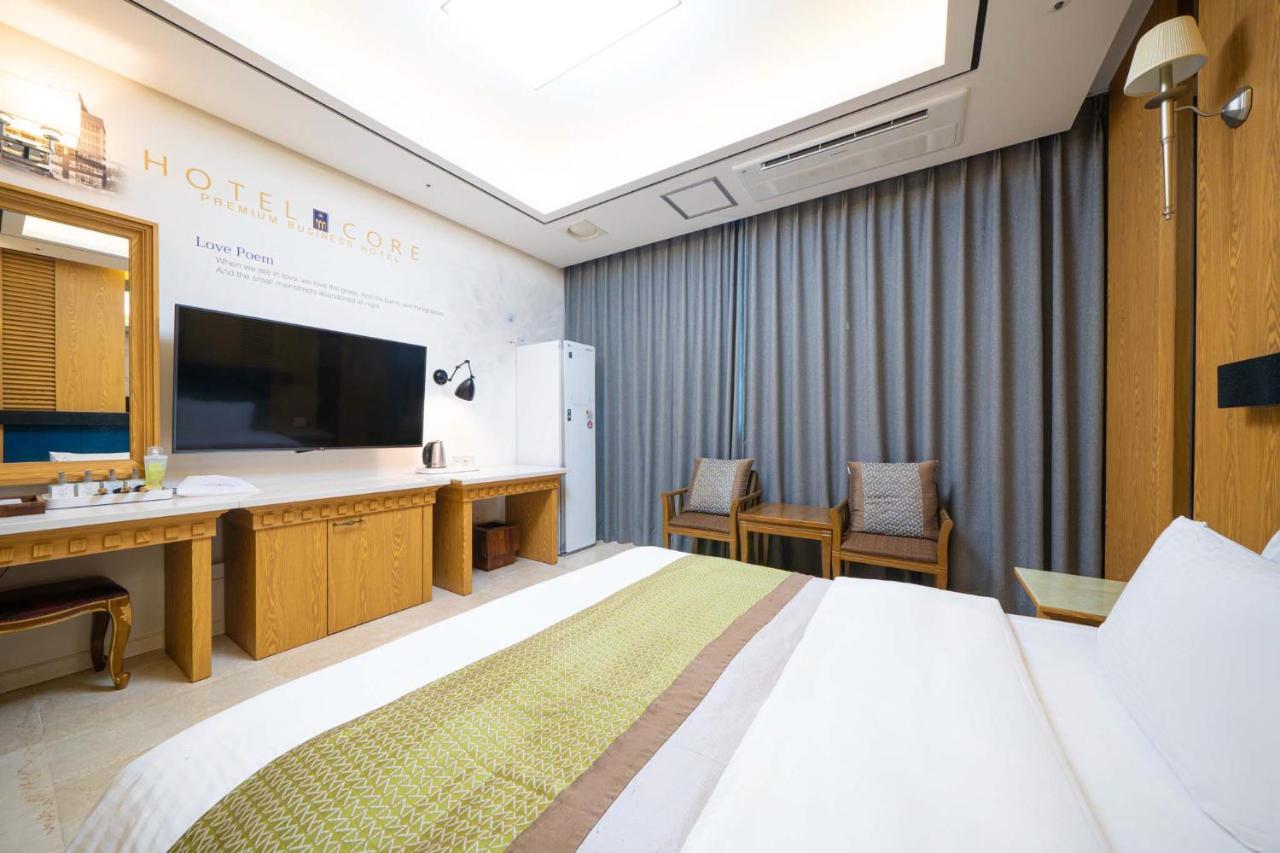 Hotel Core Nadzsu Kültér fotó