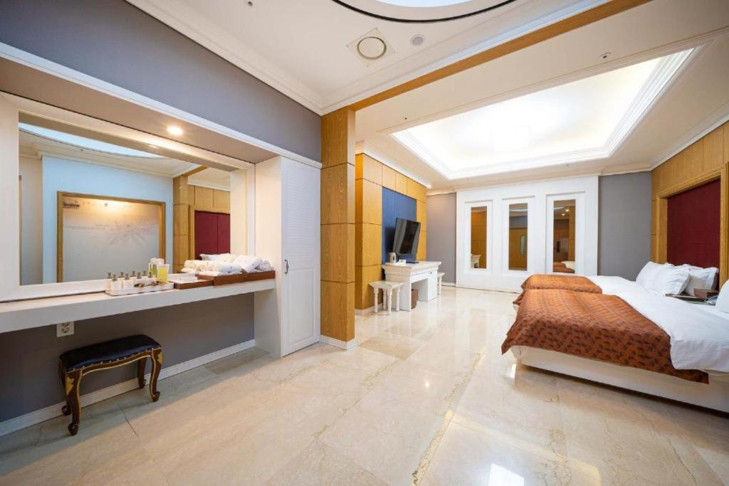 Hotel Core Nadzsu Kültér fotó