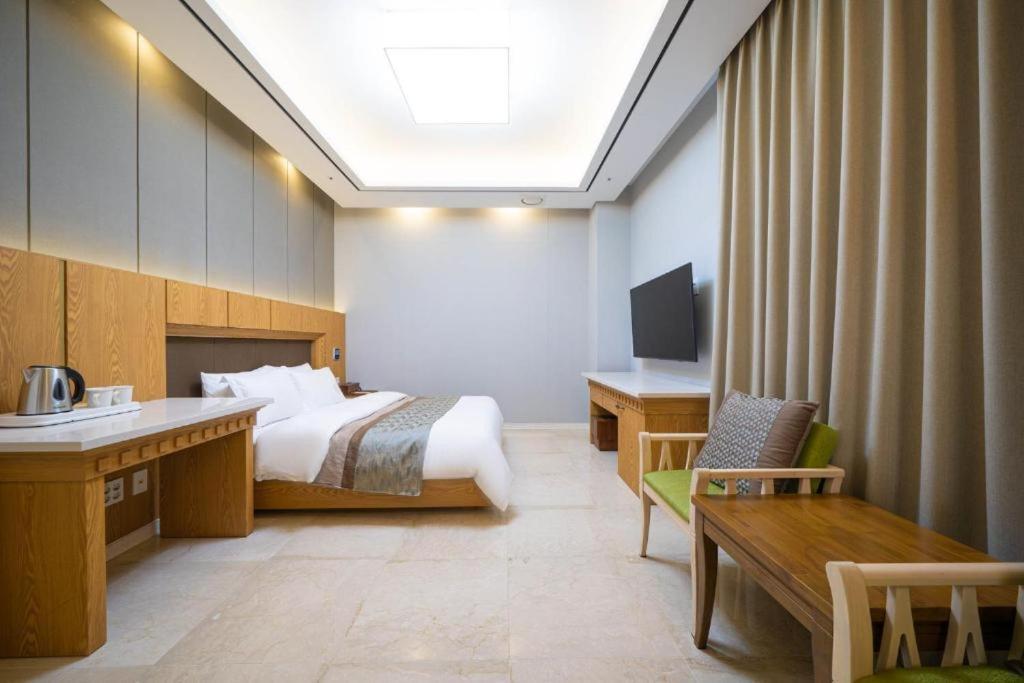 Hotel Core Nadzsu Kültér fotó