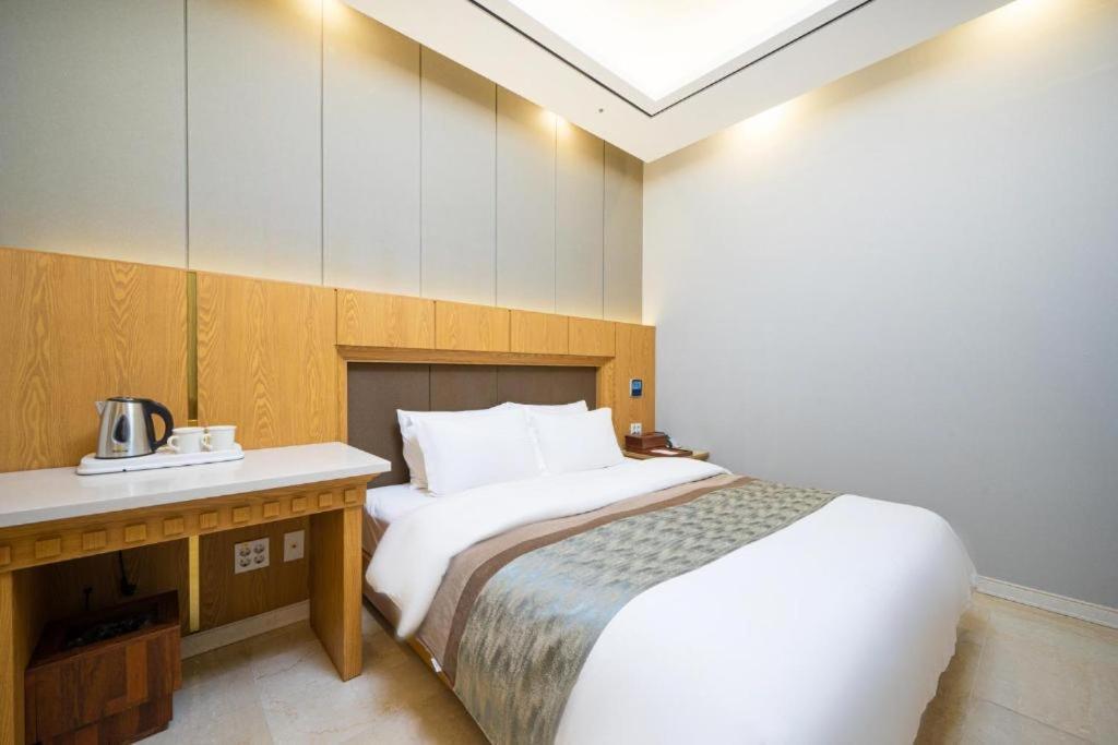 Hotel Core Nadzsu Kültér fotó